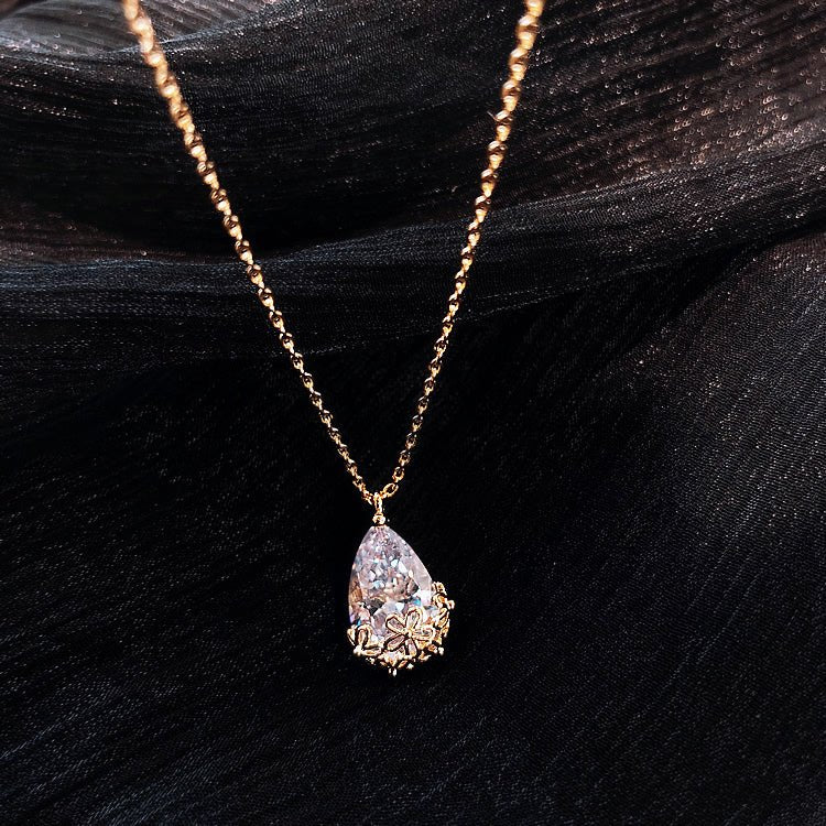Crystal Water Drop Pendant Necklace Women's Fine Jewelry Adjustable Short Accessories Jewelry Gift - Vintgedrifter